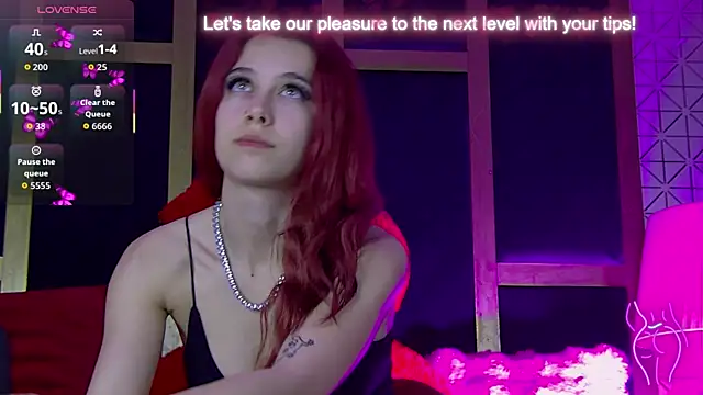 ArianaaFoxy online show from April 14, 2:12 pm