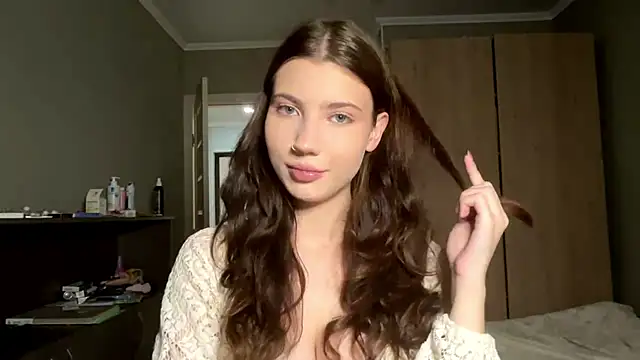 ShandyTreys online show from April 3, 12:03 pm