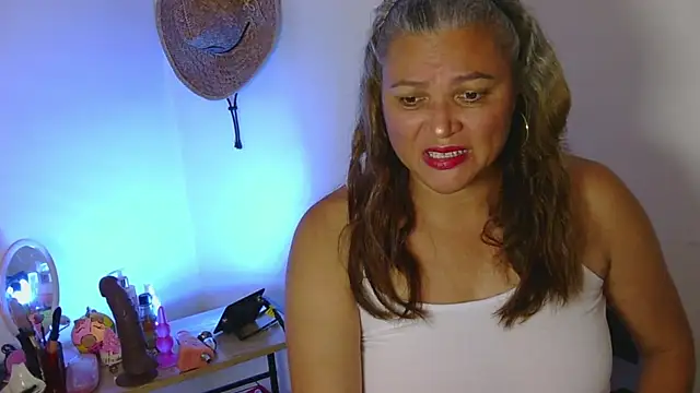 zyra vex online show from April 12, 5:07 pm