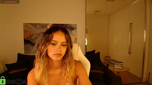 Stacy Tyler online show from April 2, 7:11 pm