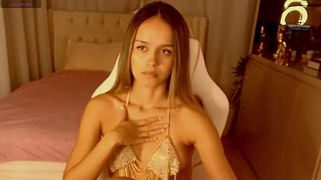 Stacy Tyler online show from April 17, 3:31 am