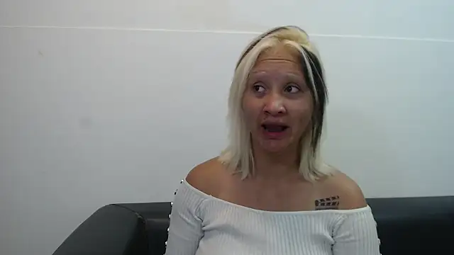 dafne kim online show from April 14, 12:44 pm