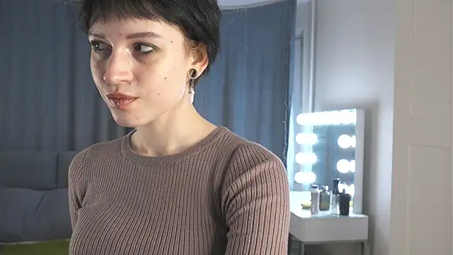 RubieNibbs online show from March 29, 7:14 pm