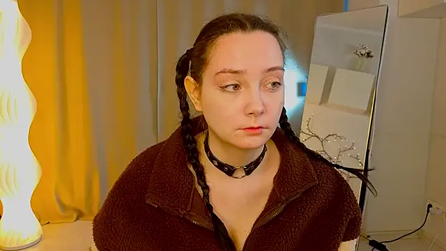 KaraNeagle online show from April 18, 6:17 am