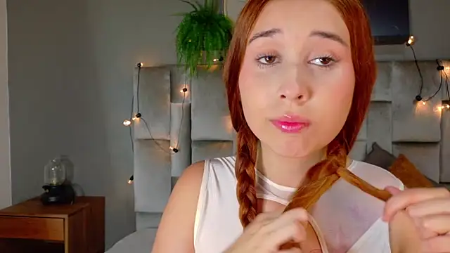 StarrMoon   online show from April 16, 3:29 am