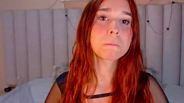 StarrMoon   online show from April 17, 4:37 am