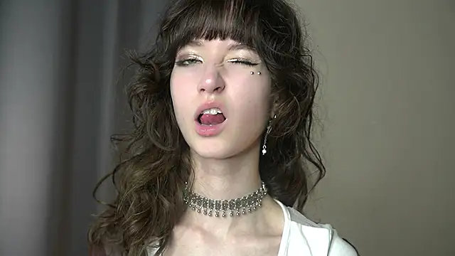 DellaLeck online show from March 29, 7:47 pm