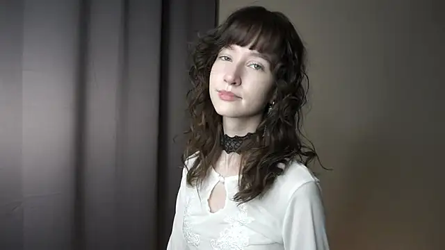 DellaLeck online show from April 2, 8:06 pm