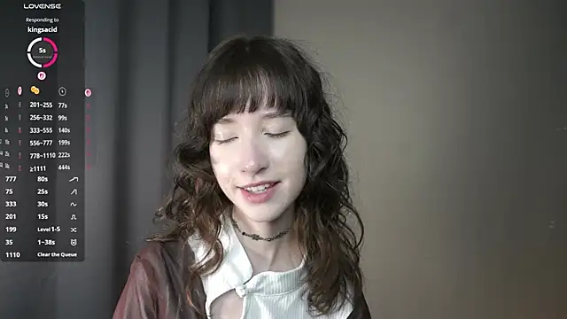 DellaLeck online show from April 7, 8:20 pm