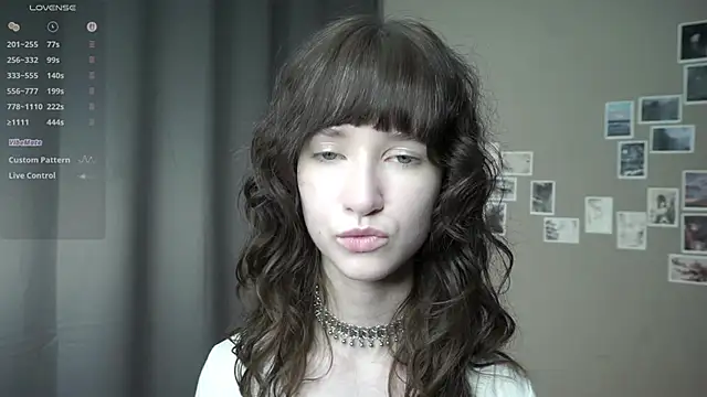 DellaLeck online show from April 12, 8:14 pm