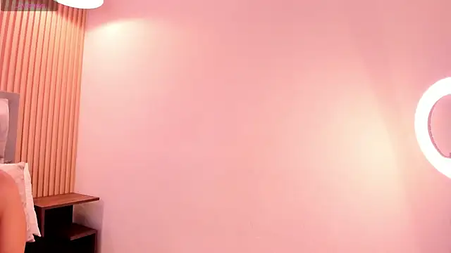 Sulay Kim online show from April 2, 7:22 pm