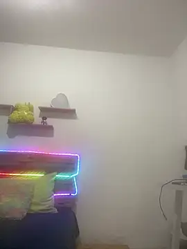 ELY FE online show from April 13, 2:11 pm