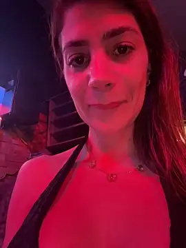 zelyramonvielly online show from April 16, 9:39 pm