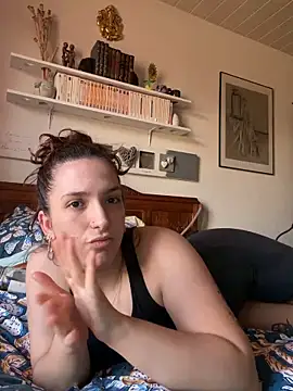 georginamoor online show from March 26, 4:45 pm