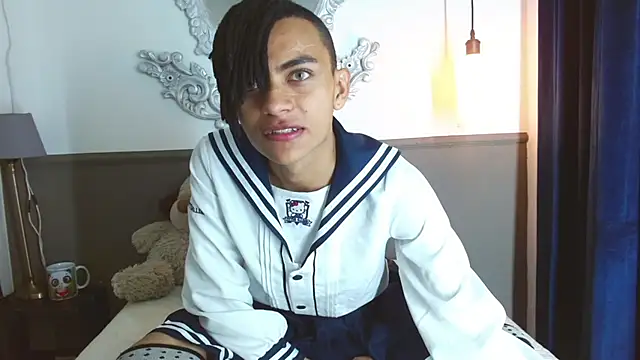 romeo laurient online show from March 31, 8:53 pm