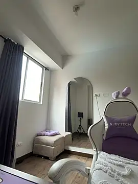 Ellelie 77 online show from April 6, 1:12 pm