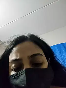 Snapshot of ALIZA_FENDY chatting on April 20, 1:58 pm ALIZA FENDY online show from April 20, 1:58 pm