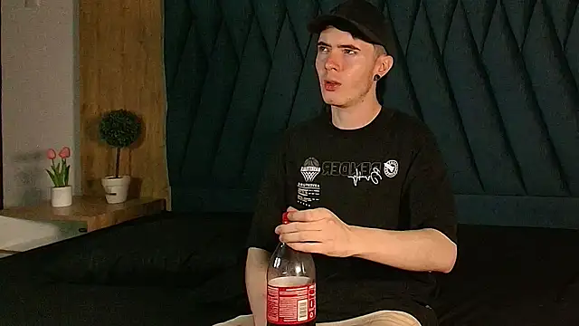 lio     online show from April 10, 3:23 am