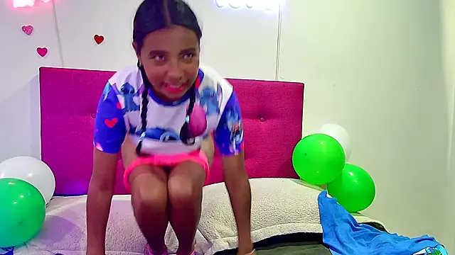 Ellie Cute7 online show from March 24, 7:30 pm