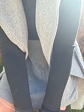 SellenaGomez online show from April 12, 9:47 am