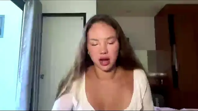 kamila 18 french online show from March 28, 5:07 am