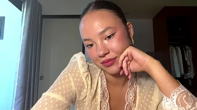 kamila 18 french online show from March 29, 5:18 am