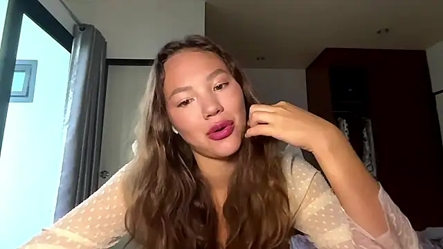 kamila 18 french online show from April 7, 2:12 am