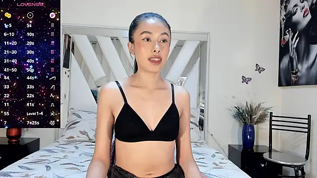 candy skyy online show from April 15, 8:31 pm