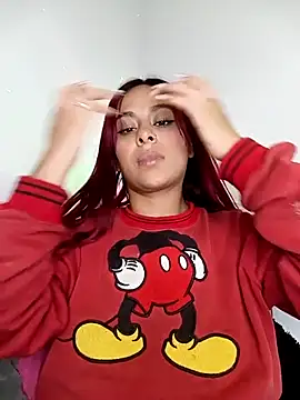 EmiilyFoxx090 online show from April 14, 5:35 am