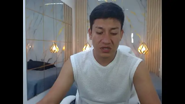 DominantBoy4 online show from April 17, 1:08 am