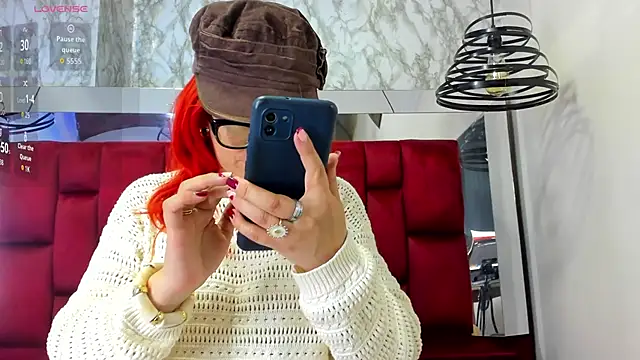 Antonella Santorini online show from April 15, 7:10 pm