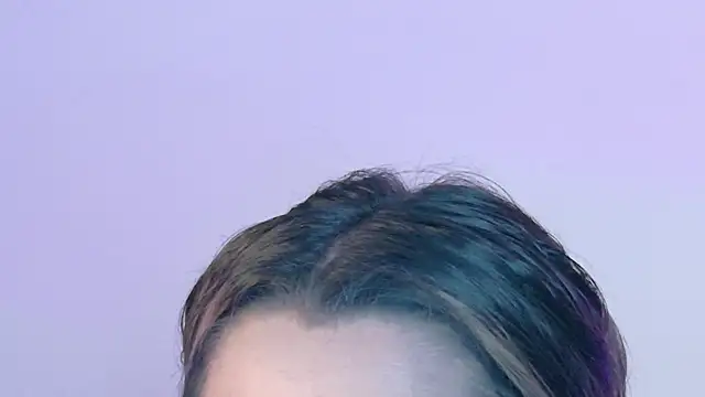 KylieVennet online show from April 15, 2:29 am