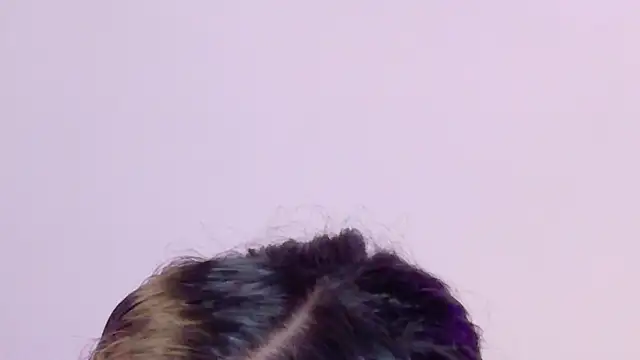 KylieVennet online show from April 16, 4:02 am