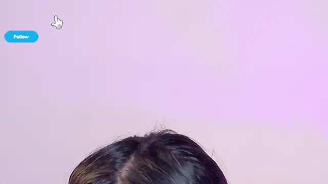 KylieVennet online show from April 18, 4:05 am