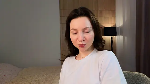 nikatiny online show from April 4, 12:13 pm