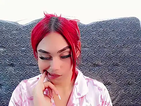 Salome bichtxx online show from April 11, 6:45 pm