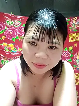 Snapshot of Dumi_009 chatting on April 23, 1:40 am Dumi 009 online show from April 23, 1:40 am