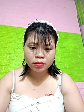 Snapshot of Dumi_009 chatting on May 4, 3:41 pm Dumi 009 online show from May 4, 3:41 pm