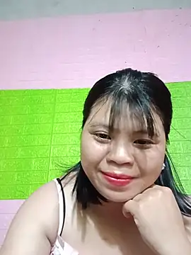 Snapshot of Dumi_009 chatting on May 10, 10:31 am Dumi 009 online show from May 10, 10:31 am
