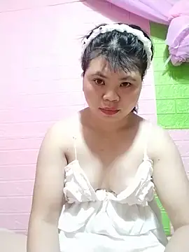 Snapshot of Dumi_009 chatting on May 25, 9:37 am Dumi 009 online show from May 25, 9:37 am