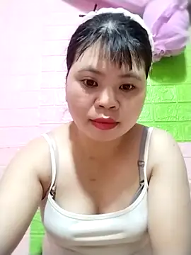 Snapshot of Dumi_009 chatting on May 27, 3:31 pm Dumi 009 online show from May 27, 3:31 pm