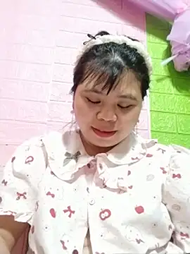Snapshot of Dumi_009 chatting on May 29, 7:34 pm Dumi 009 online show from May 29, 7:34 pm