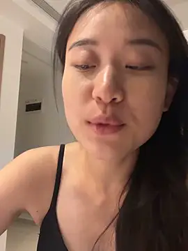 A-Kristen online show from April 16, 2:07 pm