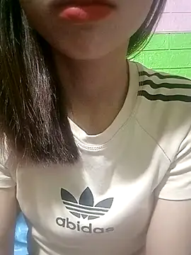 AmyLinee01 online show from April 6, 5:36 pm