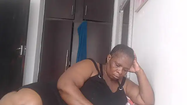 Lucia-boobs online show from April 17, 11:46 am