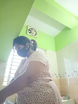Snapshot of Papte- chatting on June 5, 8:53 am Papte- online show from June 5, 8:53 am