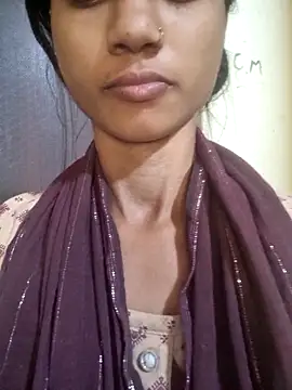 Curvy Amyra online show from April 9, 4:12 am