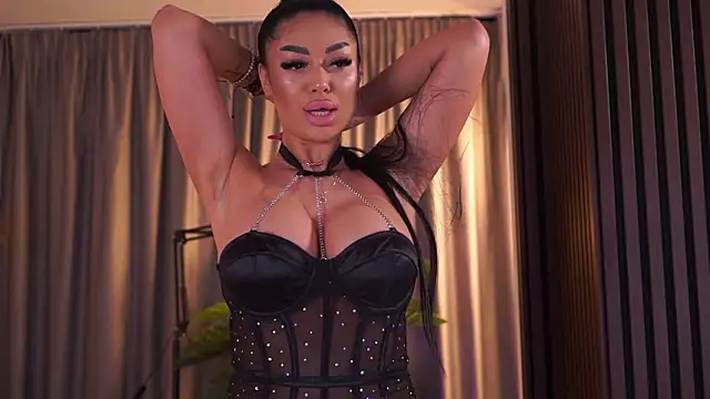 LatinaMorene online show from March 22, 7:28 pm