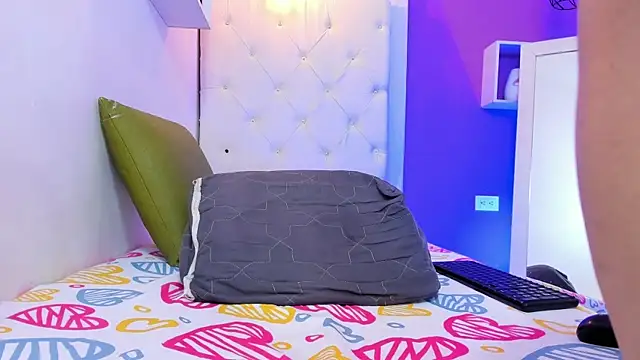 Curly temptation online show from March 26, 11:38 am