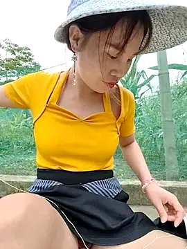 Ruby Lucy online show from March 24, 1:32 am